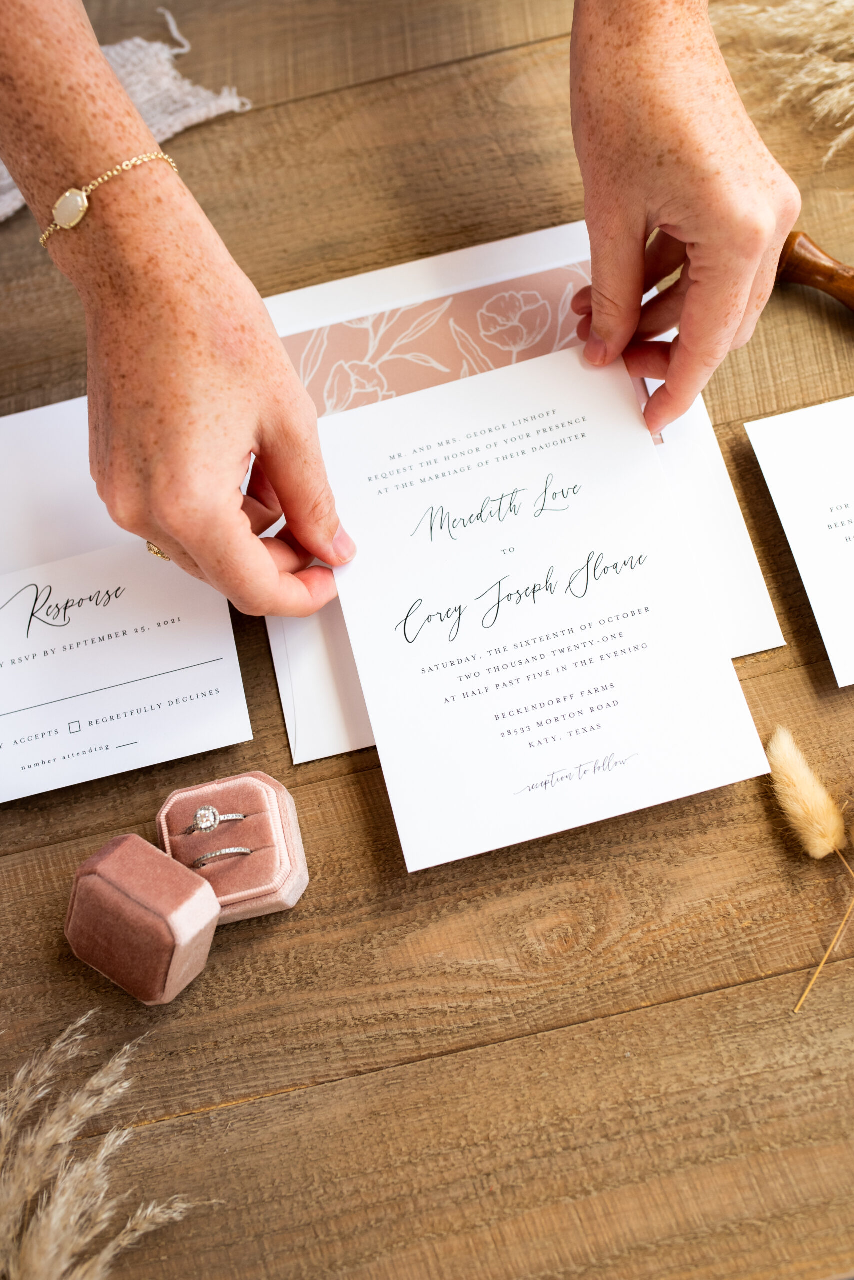 elegant wedding invitations Missouri City, TX